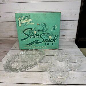 Vintage Anchor Hocking Serva Snack Set 6 Piece Set Grapes 2 Plates 4 cups 600/76